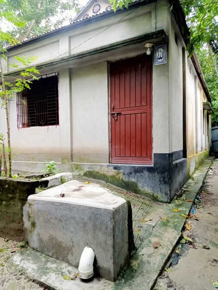 সিরাজগঞ্জ শহরের ভিতরে ৪.১৮ শতাংশ জমিসহ বসতবাড়ি বিক্রয় হবে — photo 3